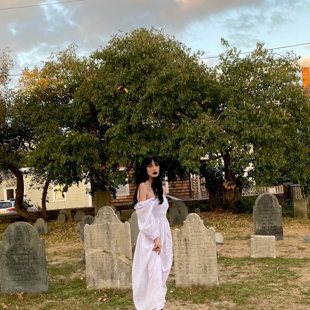 Meet your Posher, Eva